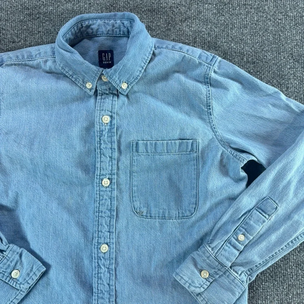 Gap Kids Denim Button Down Shirt Light Wash Blue Long Sleeve Size XL 12 Cotton